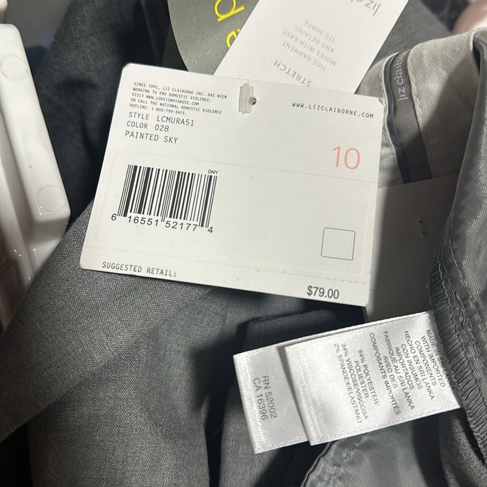 NWT Liz Claiborne Perfect Trousers - Picture 6 of 6